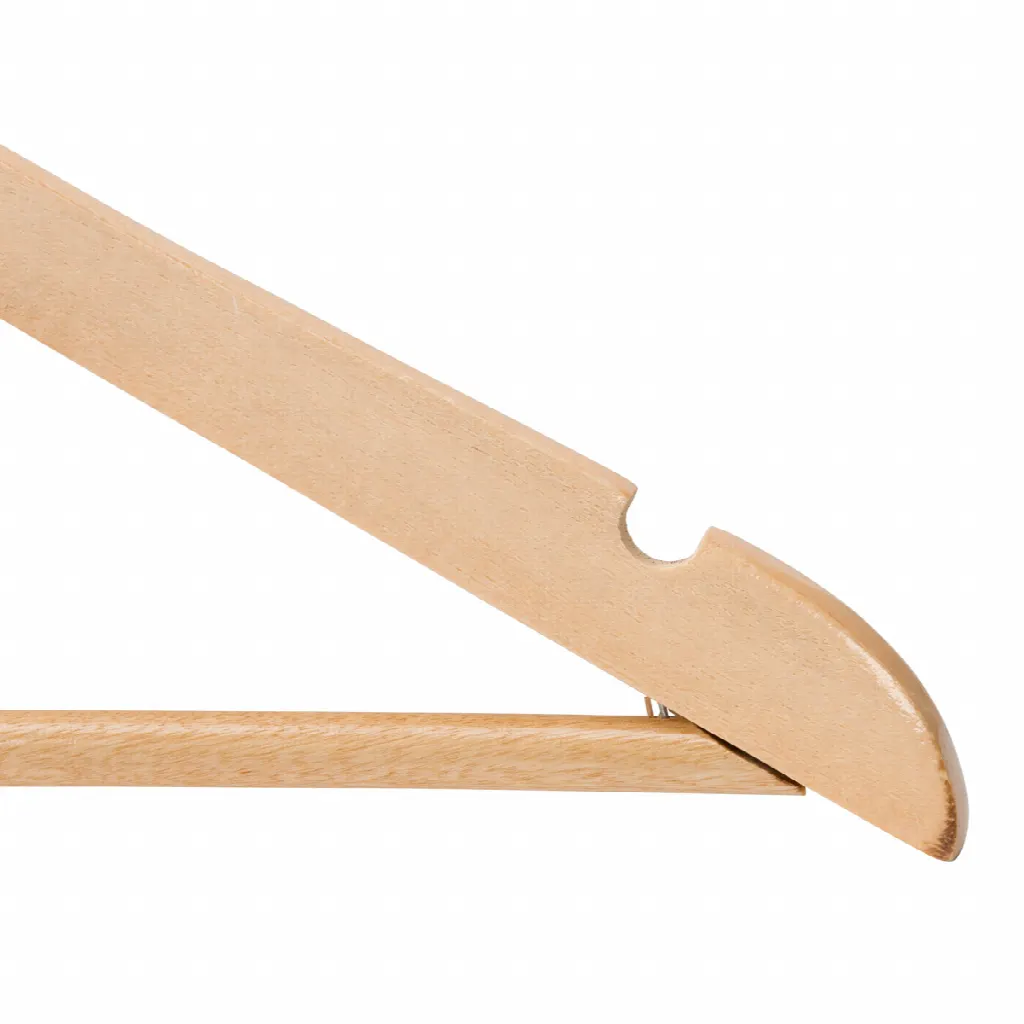 1000 Wooden hangers, offer: 850 + 150 free!